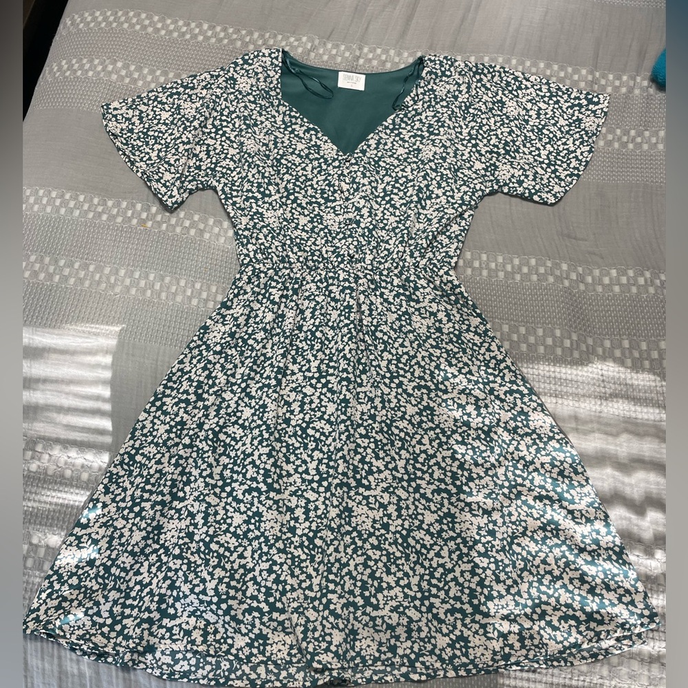 Green Sienna Sky Women’s Dress